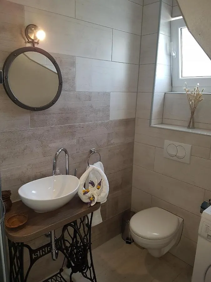 Kuca Marija-Petra Apartment Kastela