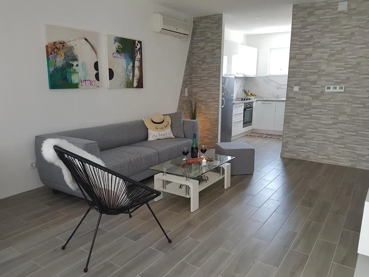 Kuca Marija-Petra Apartment Kastela 0*,
