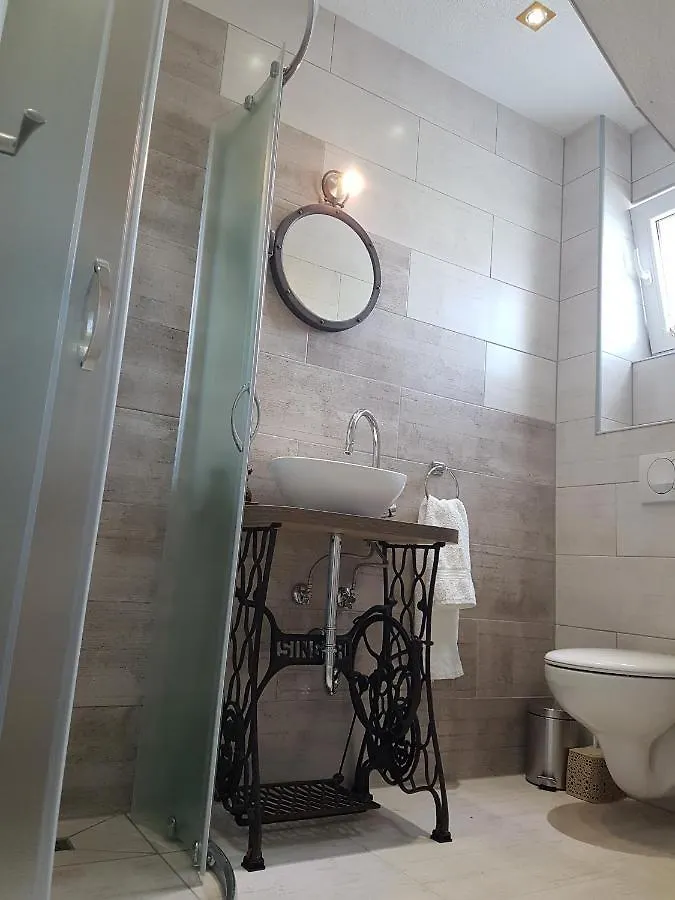 Kuca Marija-Petra Apartment Kastela