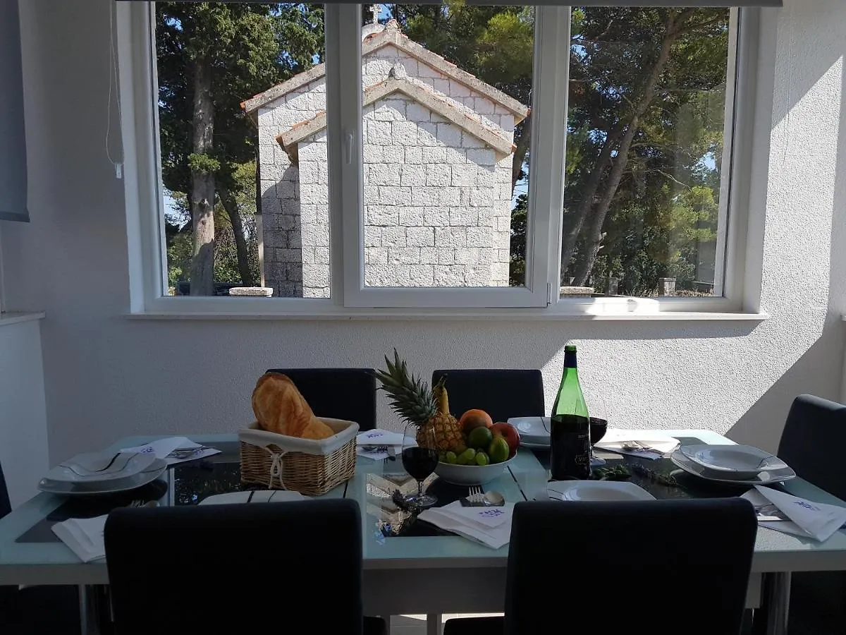 Kuca Marija-Petra Apartment Kastela 0*,  Croatia
