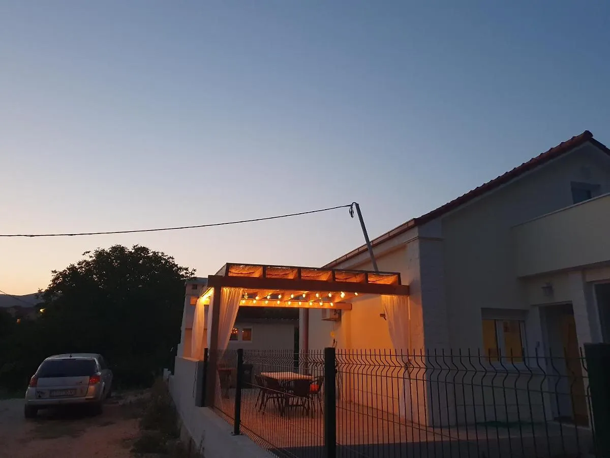 Kuca Marija-Petra Apartment Kastela 0*,  Croatia